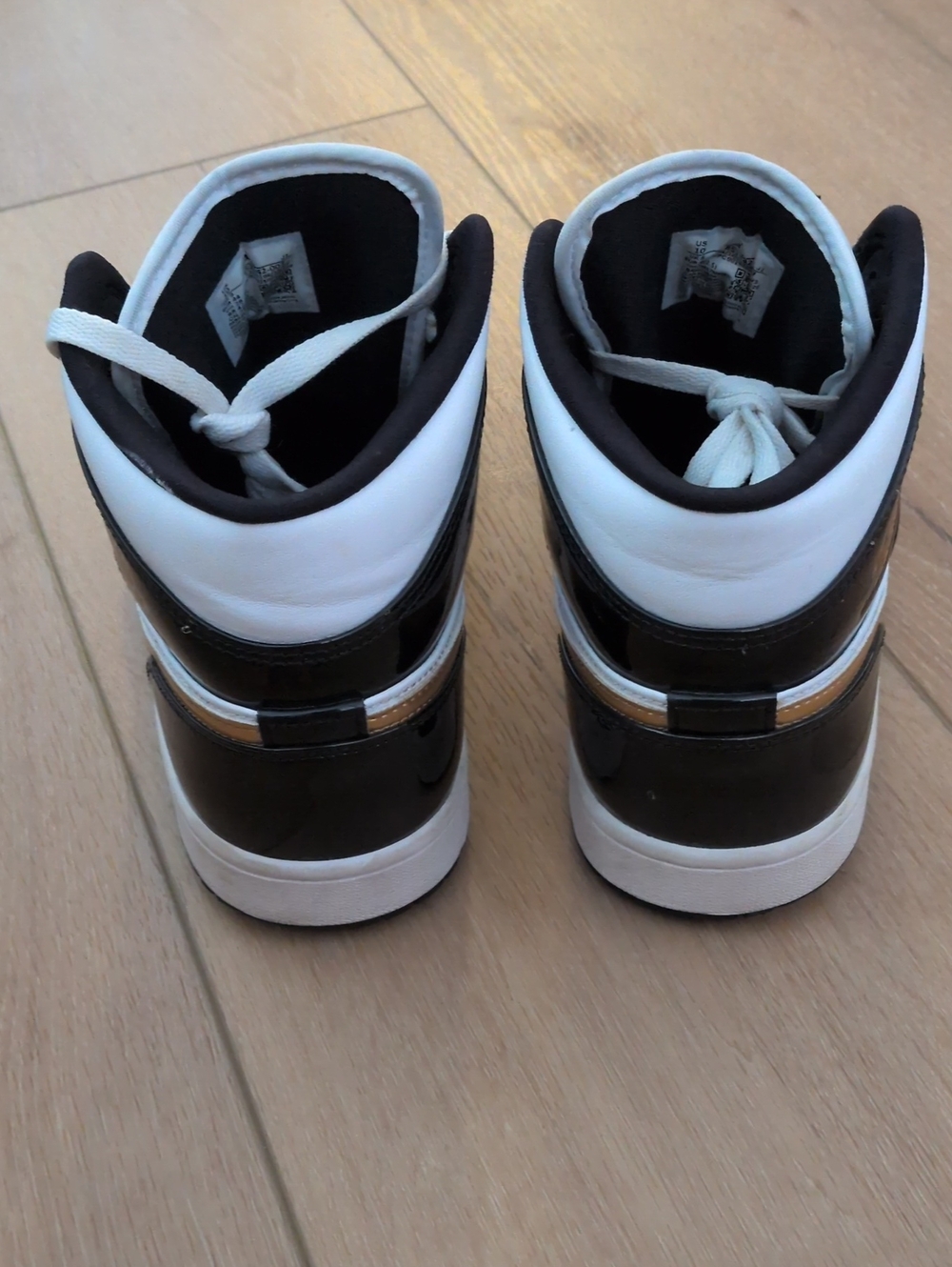 Air Jordan 1 Mid SE Mens Size 10 - Picture 8 of 9